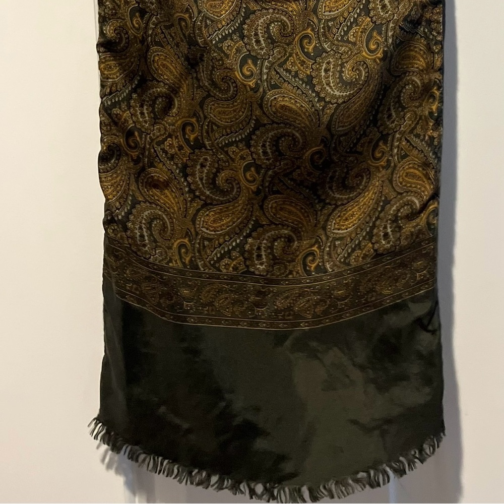 Vintage Paisley Patterned Silky Men’s Scarf - Green and Gold